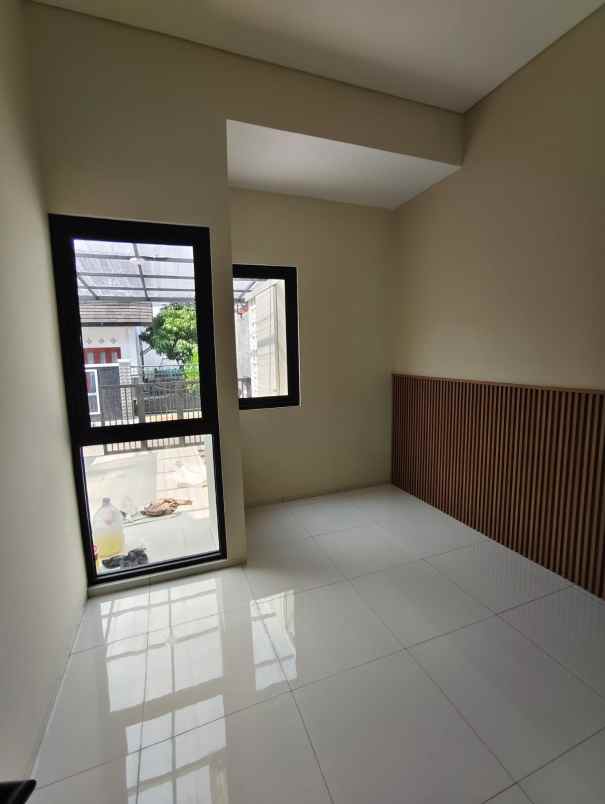 rumah baru moderen di cisaranten kulon kota bandung