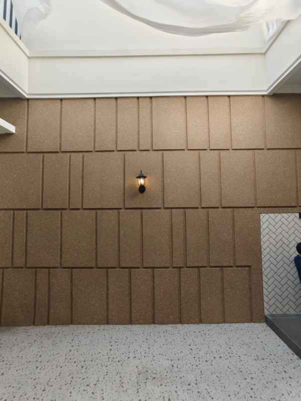rumah baru modern lokasi manyar jaya surabaya