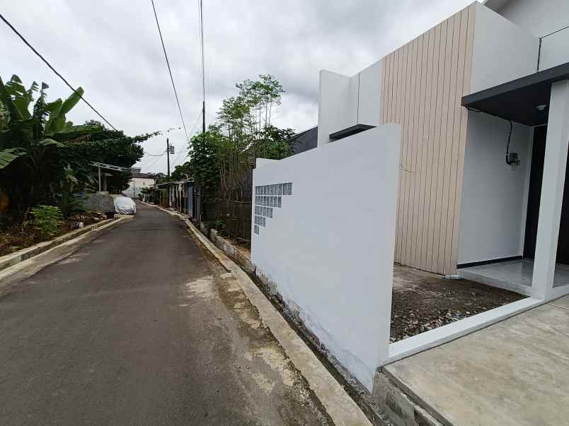 rumah baru murah desain modern di mijen semarang