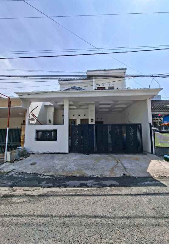 rumah baru siap huni 2 lantai di sawojajar