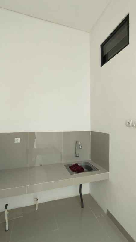 rumah bekasi dekat dengan kawasan mm2100