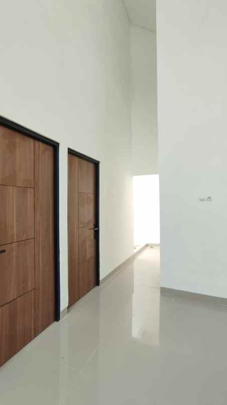 rumah bekasi dekat dengan kawasan mm2100