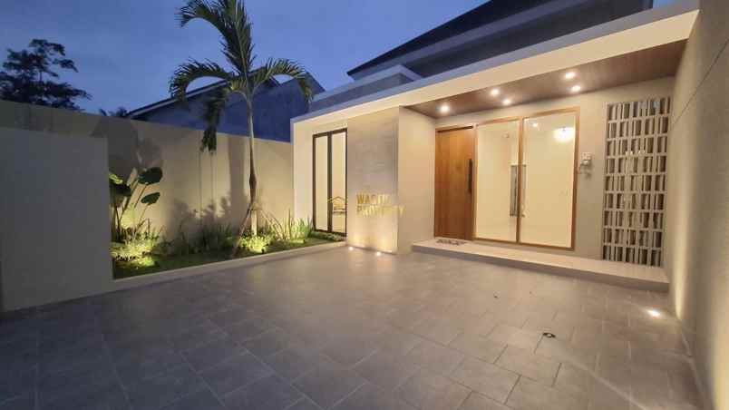rumah cantik modern siap huni di purwomartani kalasan