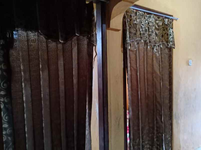 rumah dekat kecamatan kerjo