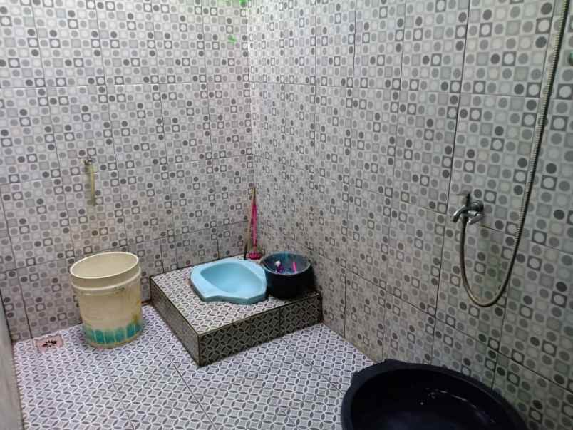 rumah dekat kecamatan kerjo