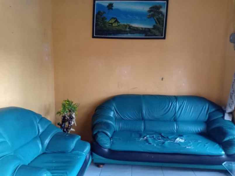 rumah dekat kecamatan kerjo