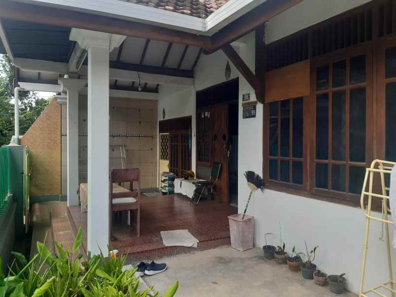 rumah di pusat kota jember dekat matahari mall