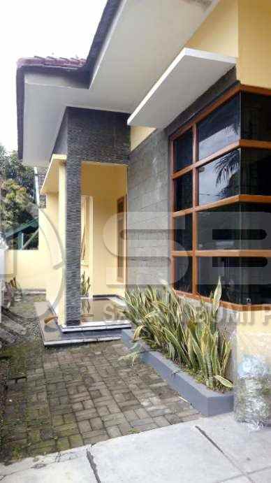 rumah fast respon wa 0813 9127