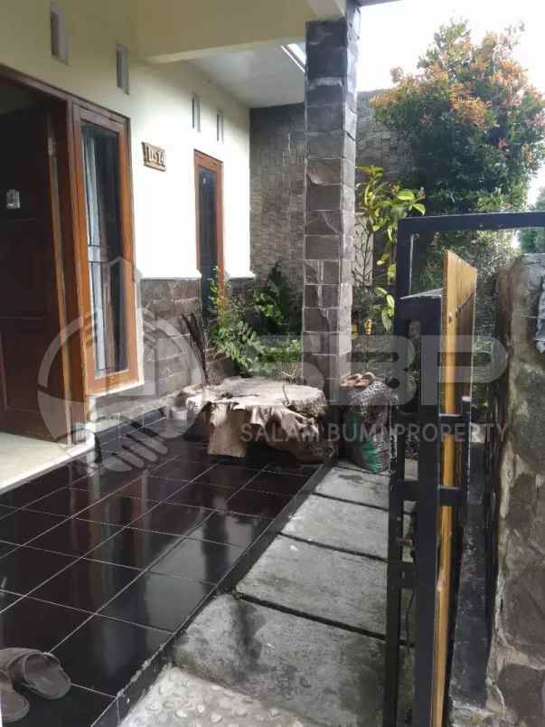 rumah fast respon wa 0813 9127