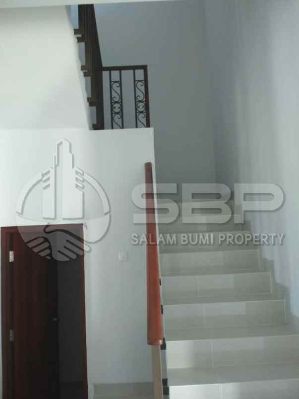 rumah fast respon wa 0813 9127