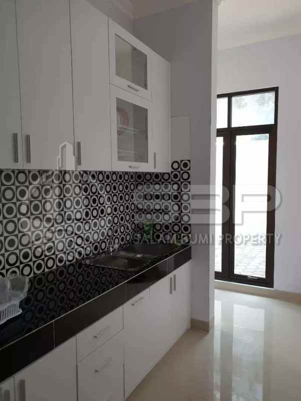 rumah fast respon wa 0813 9127