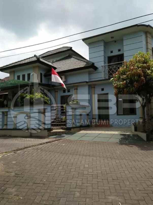 rumah fast respon wa 0813 9127