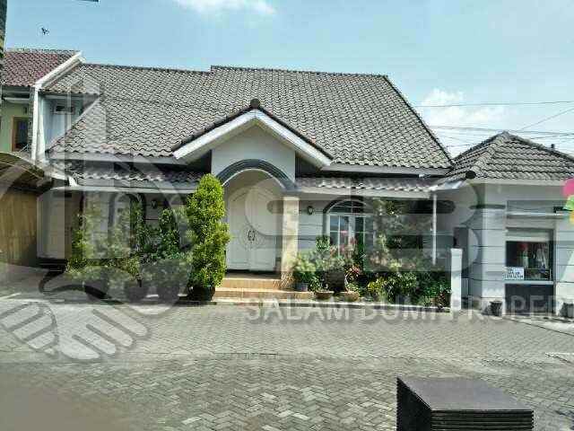 rumah fast respon wa 0813 9127