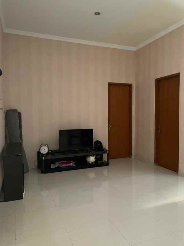 rumah fast respon wa 0813 9127