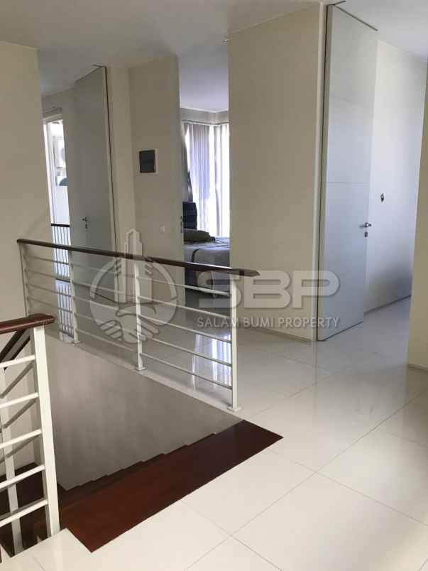 rumah fast respon wa 0813 9127