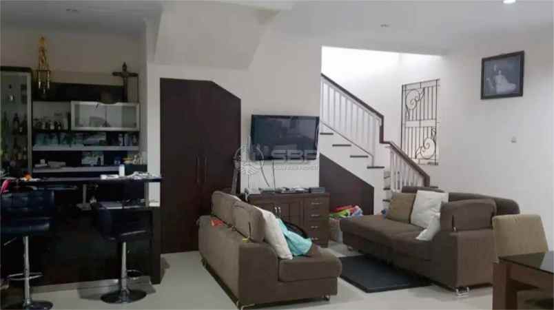 rumah fast respon wa 0813 9127