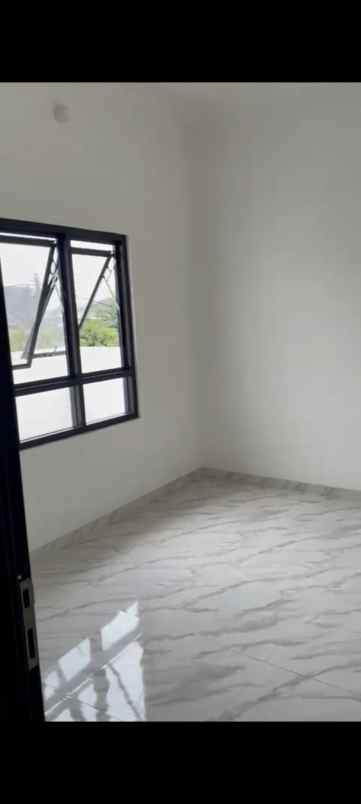 rumah jalan hs ronggowaluyo