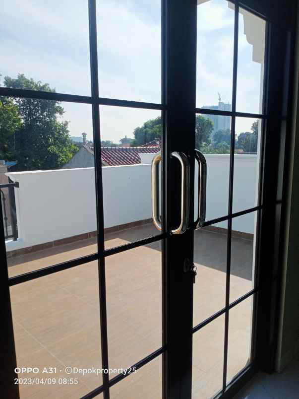 rumah jalan kko marinir cilandak