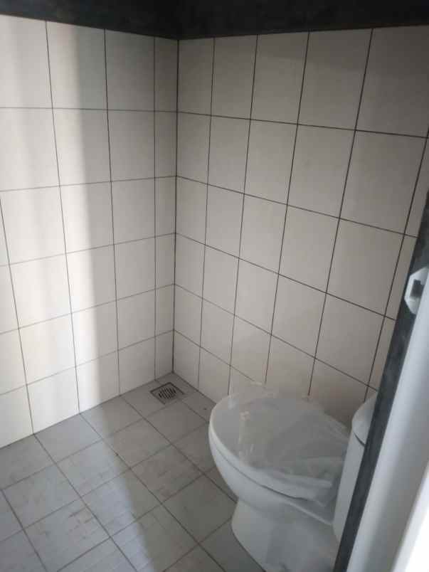 rumah jl cisasawi cihanjuang