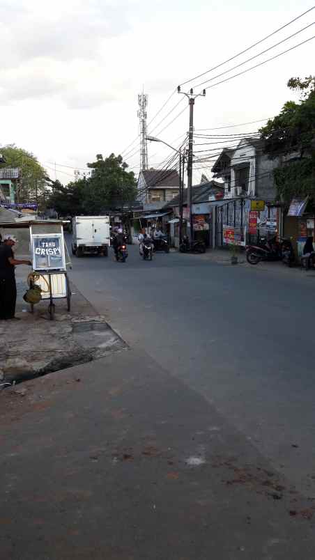 rumah jl ketapang rt 006 rw 03