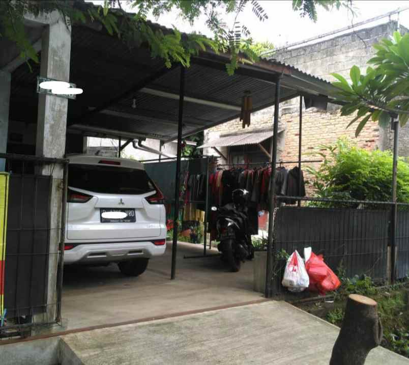 rumah jl komplek pajak cipadu