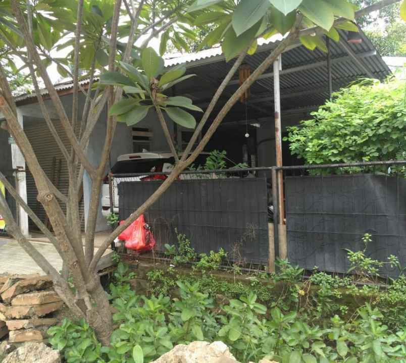 rumah jl komplek pajak cipadu