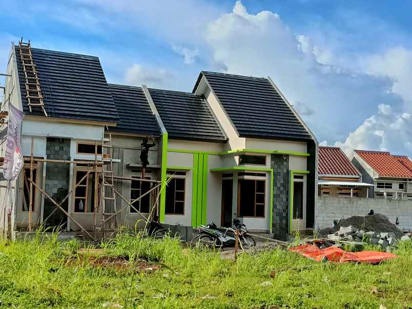 rumah jl raya susukan citayam