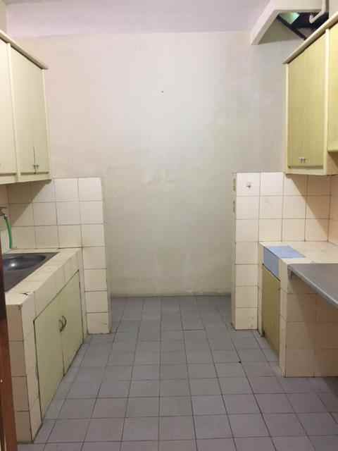 rumah klasik di daerah elit dago atas