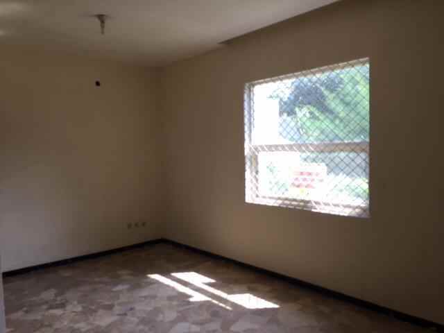 rumah klasik di daerah elit dago atas