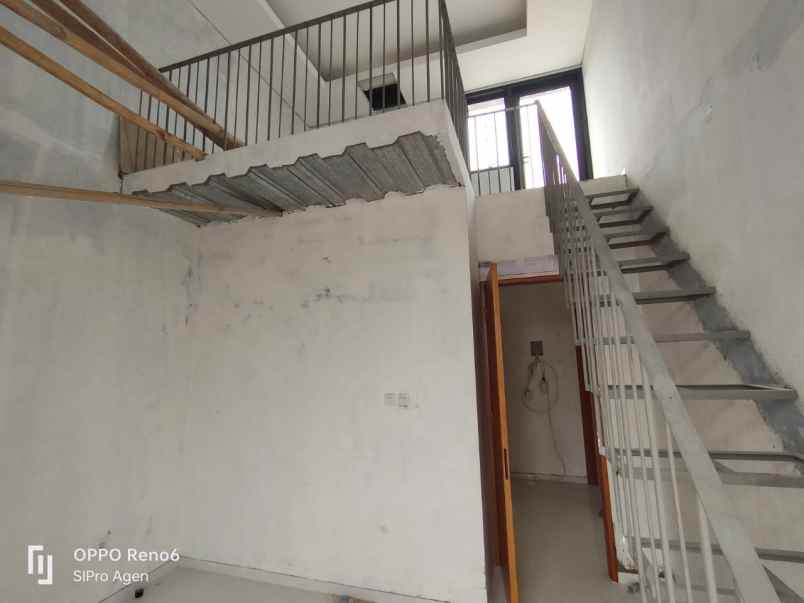 rumah lokasi nempel lebak bulus