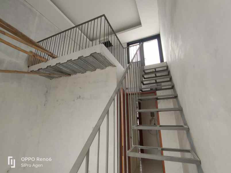 rumah lokasi nempel lebak bulus