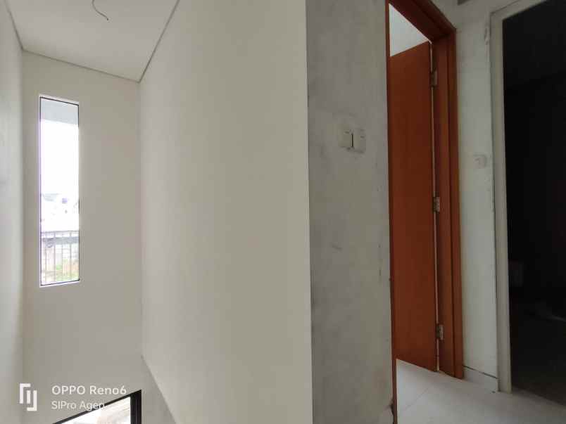 rumah lokasi nempel lebak bulus