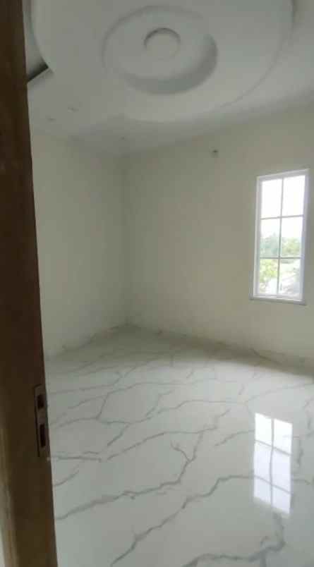 rumah mampang pancoran mas depok