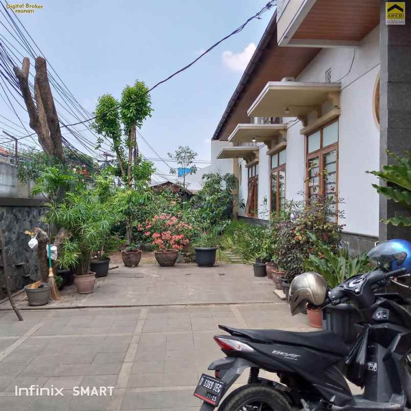 rumah mewah di cibabat cimahi utara kota cimahi