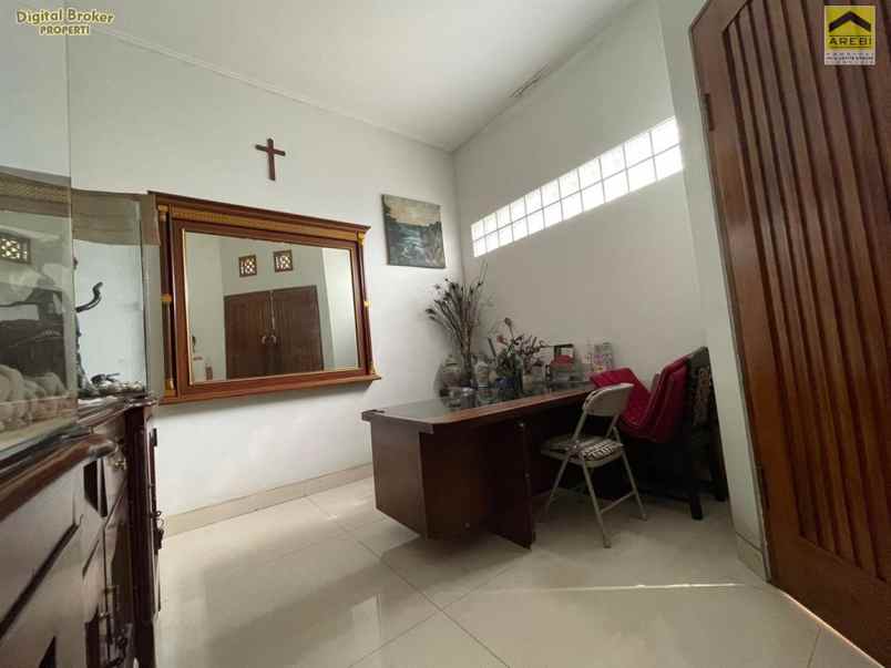 rumah mewah di cibabat cimahi utara kota cimahi