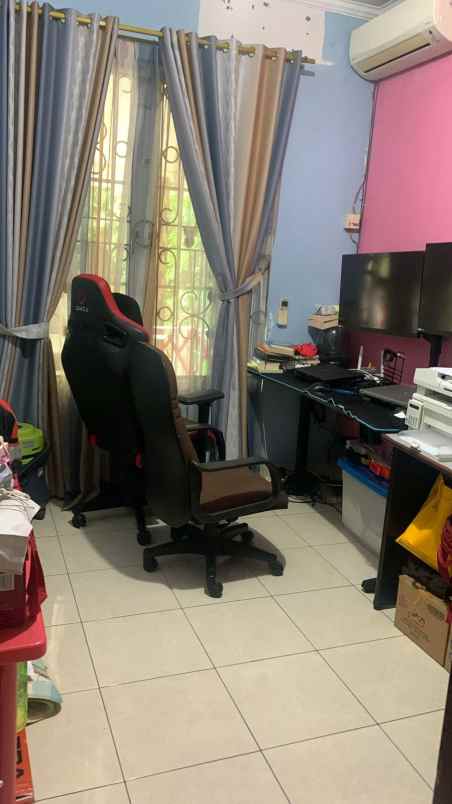 rumah mewah di taman windsor kota wisata siap huni