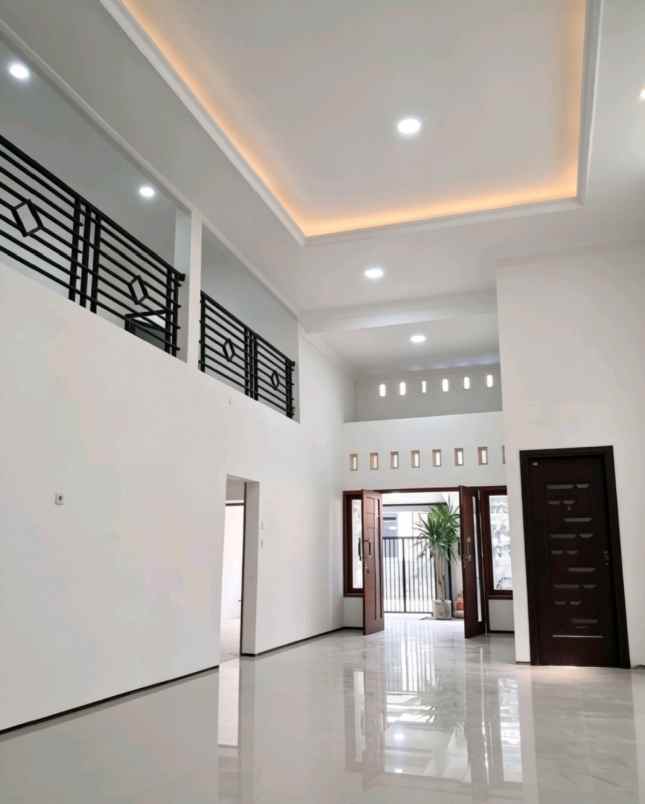 rumah mewah lamper semarang selatan