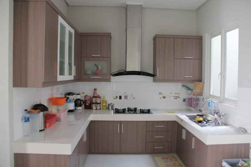 rumah mewah megah strategis akses mudah di dekat ugm