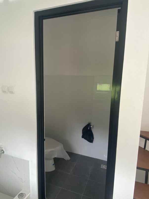 rumah minimalis di koja jakarta utara