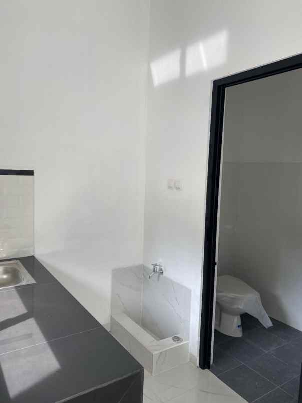 rumah minimalis di koja jakarta utara