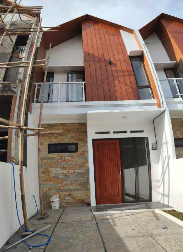 rumah pekapuran depok