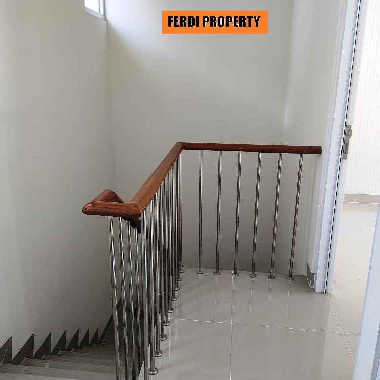 rumah perumahan citra grand cbd