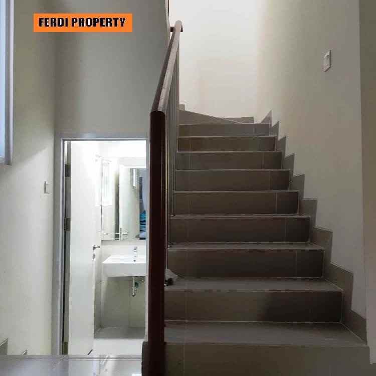 rumah perumahan citra grand cbd