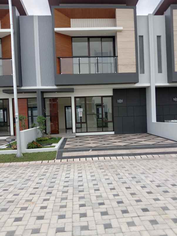 rumah ready surabaya selatan