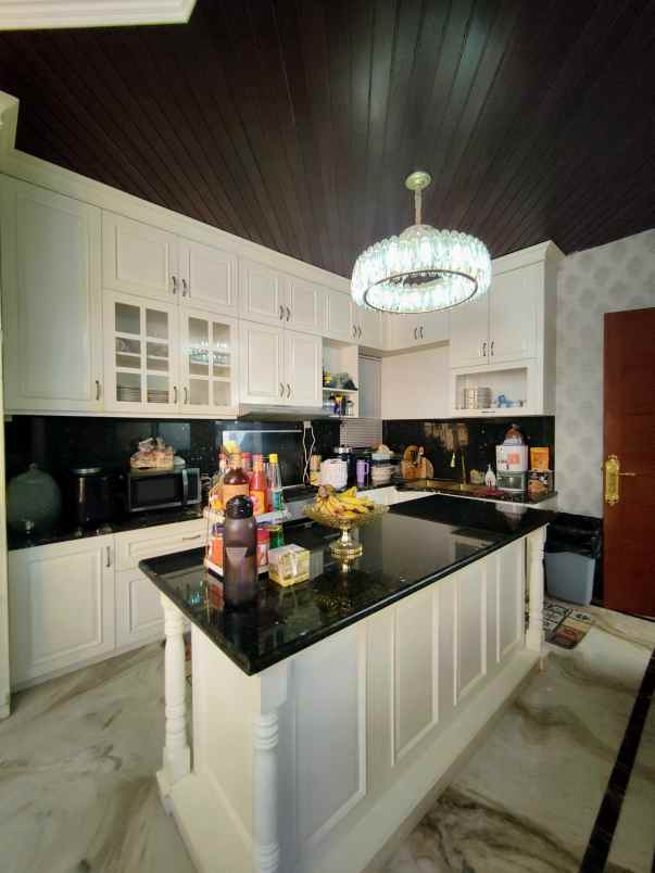 rumah second dalam komplek permata hijau jaksel