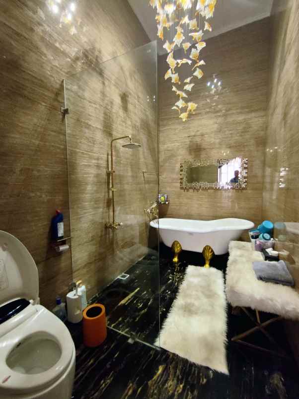 rumah second dalam komplek permata hijau jaksel