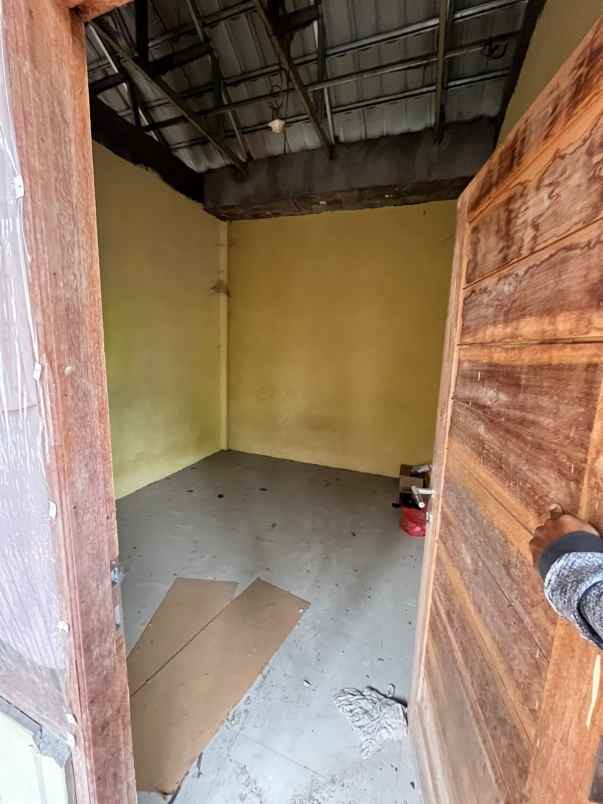 rumah second legalitas lengkap di surosutan umbulharjo