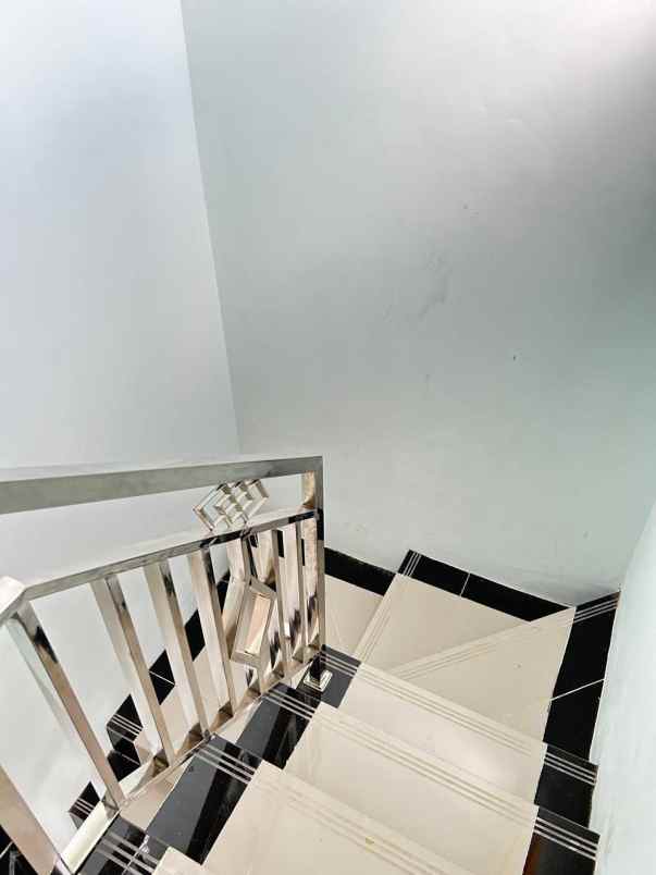 rumah siap huni cluster 2 lantai
