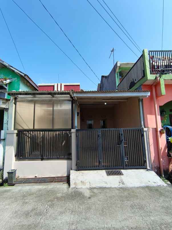rumah siap huni dalam komplek griya bandung indah