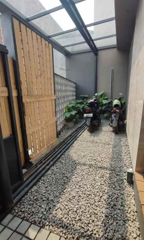 rumah siap huni di holis kota bandung semi furnished